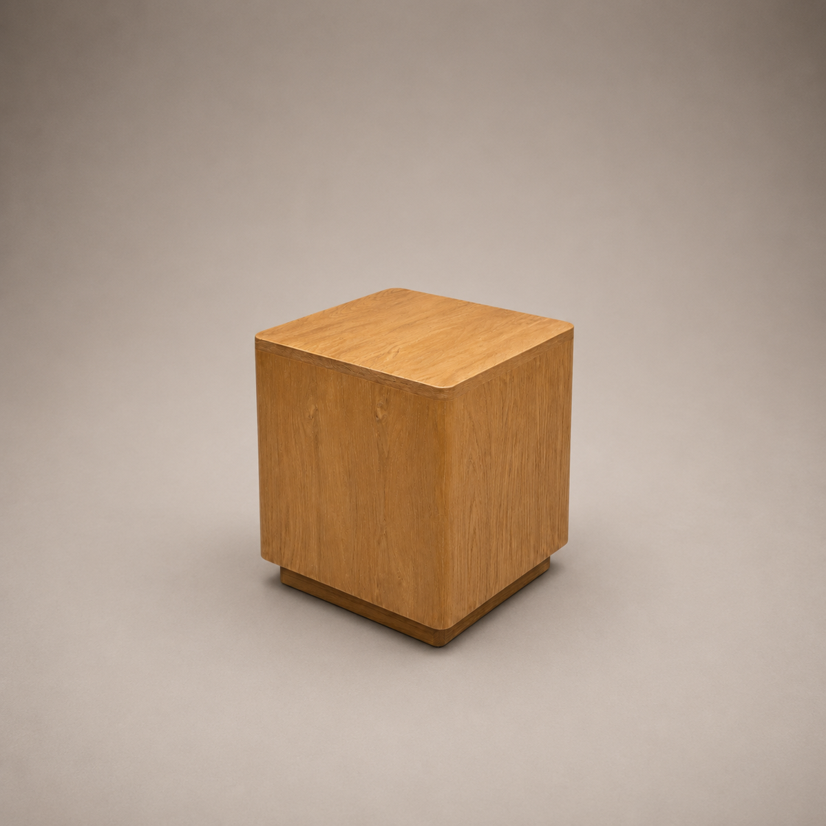Esfuerzo Side Table